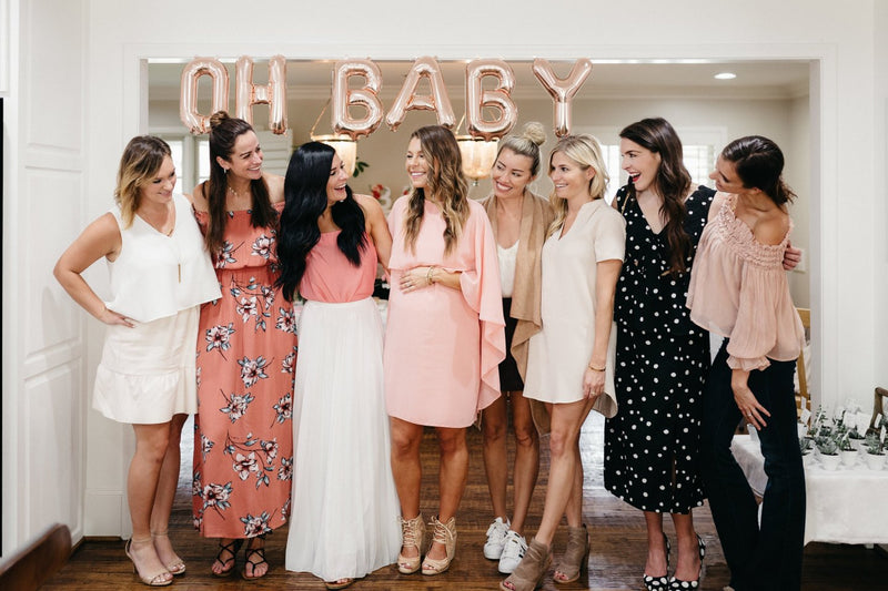 CHOOSE THE RIGHT OUTFIT FOR YOUR BABY SHOWER