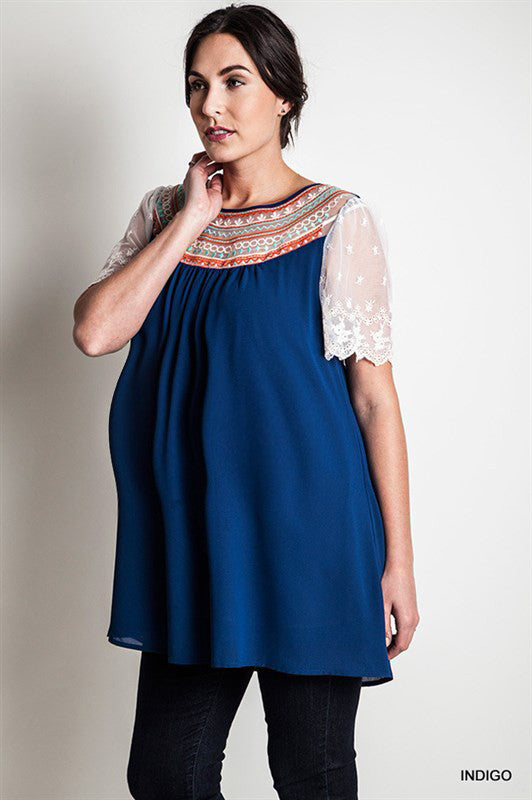 Tribal Neck Detailed Plus Maternity Top - Mommylicious